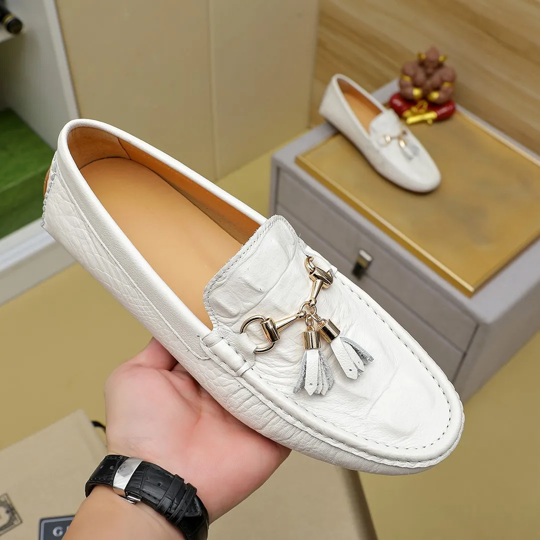 Men's shoes💰360💰🕷🕷️【 GUCCI 】Gucci's best-selling trendy men's casual slip-on shoes 🇨🇳Official website original 1:1 mold 💯Original quality, fine workmanship ☘Fashionable and versatile, perfect shape, comfortable on the feet 🍓Trendy men's recommended model, imported cowhide on the top layer 🎋High-quality pigskin lining, rubber wear-resistant and non-slip outsole, high-end atmosphere, worth owning 🍉Optional 38-44